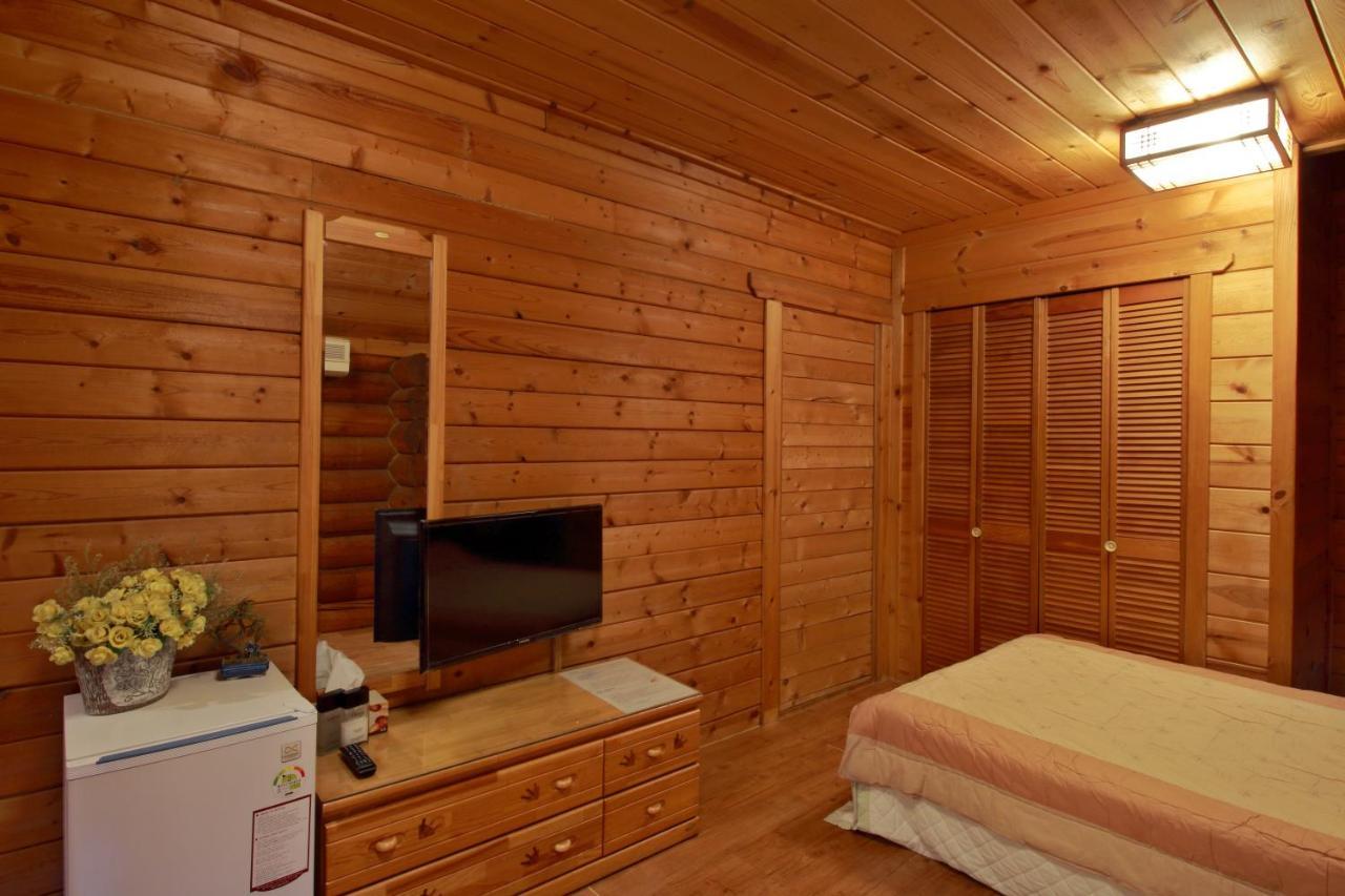 Muju Log House Pension Habitación foto